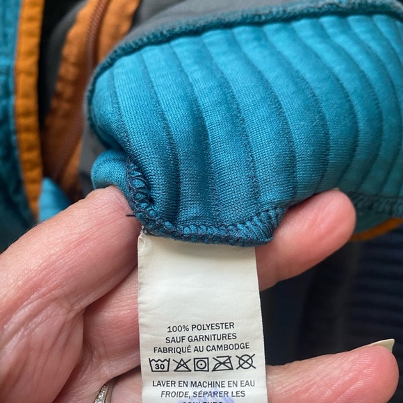 L.L. Bean Airlight Full zip colourblock hoodie - Picture 5 of 9